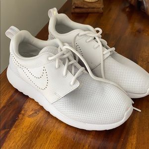 Nike Women’s Roshe One White